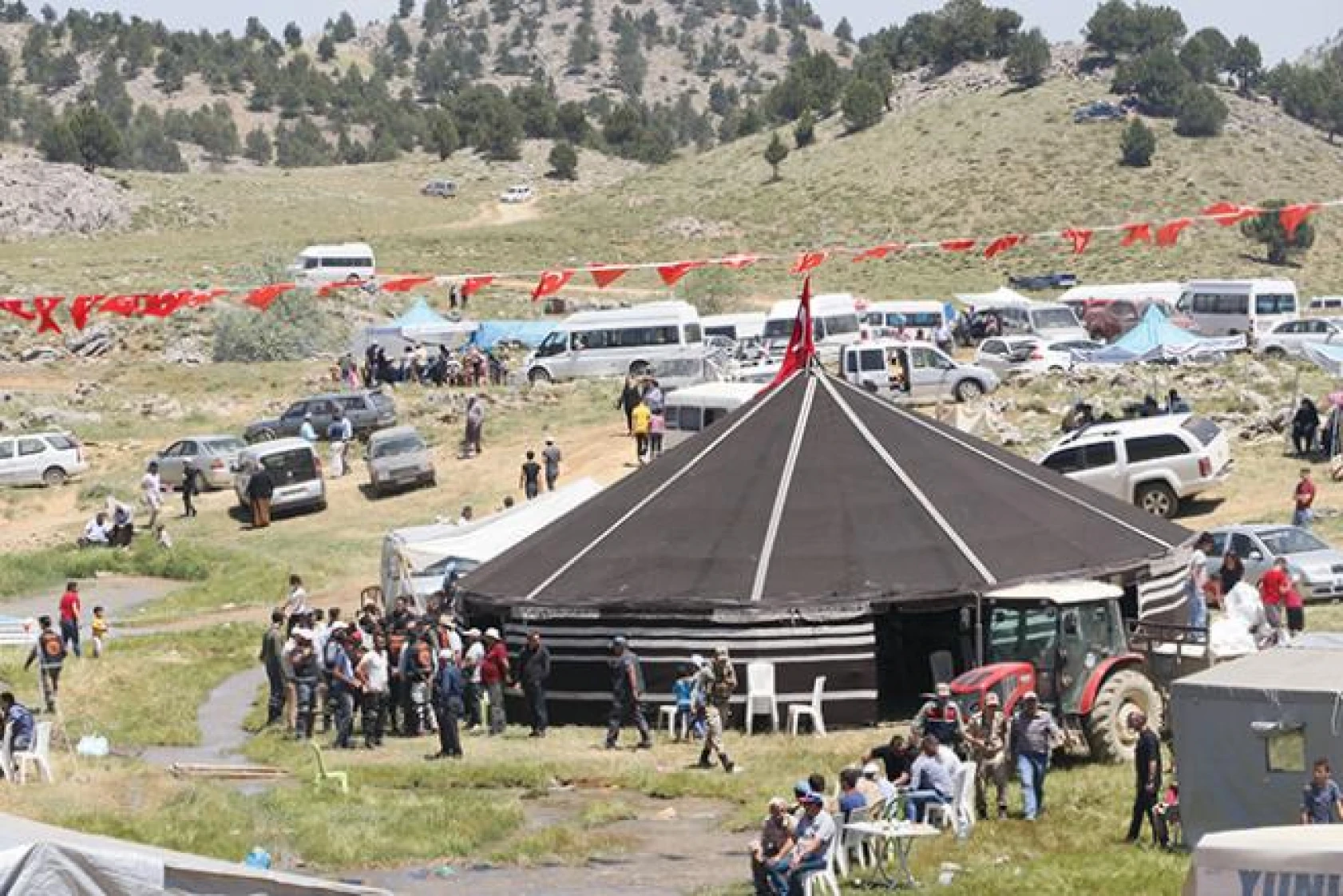 Çağlayancerit Ayranpınarı 1. Yayla Şenliği!
