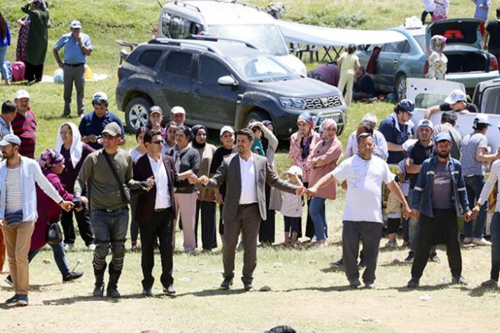 Çağlayancerit Ayranpınarı 1. Yayla Şenliği!