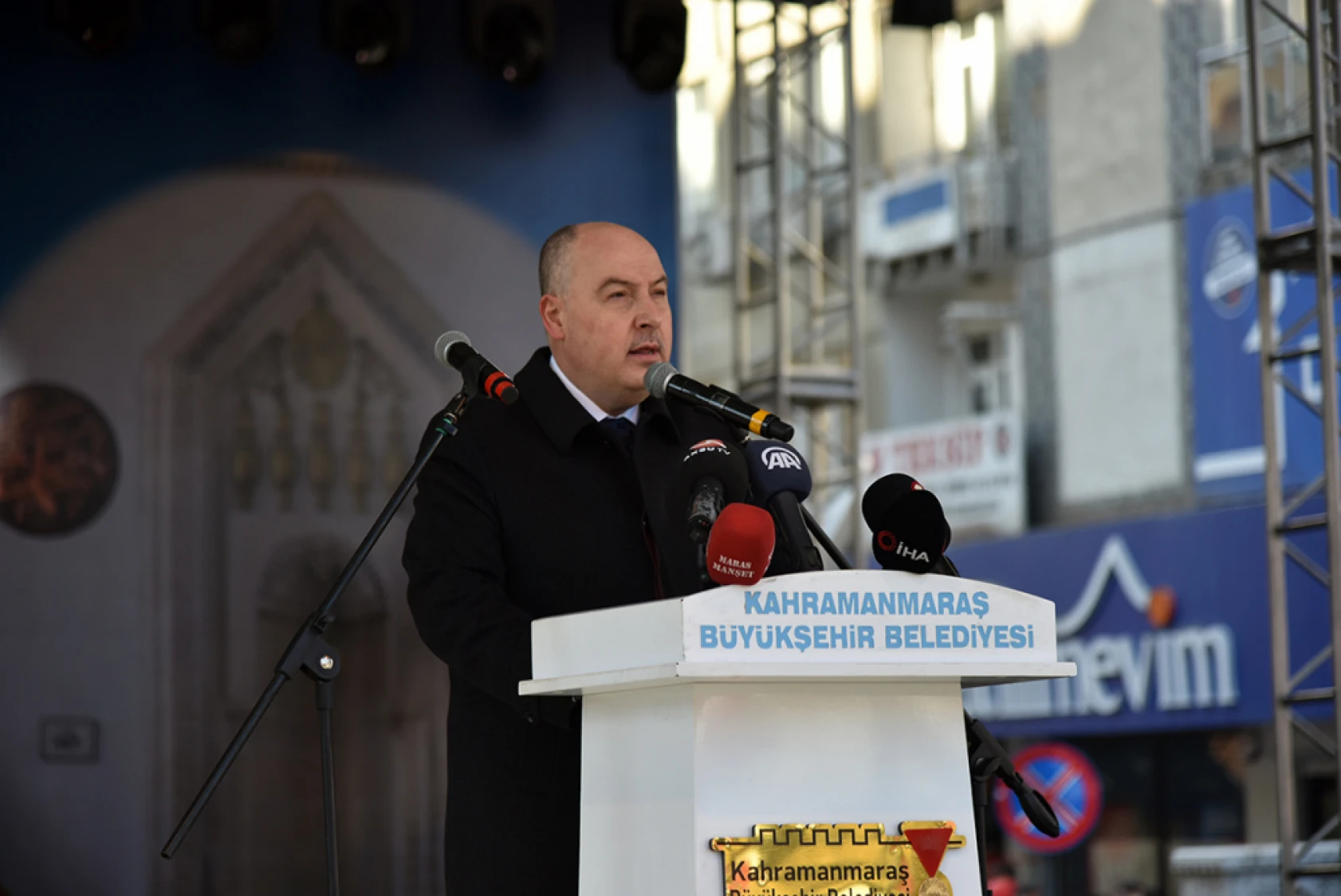 12 Şubat geçit töreni