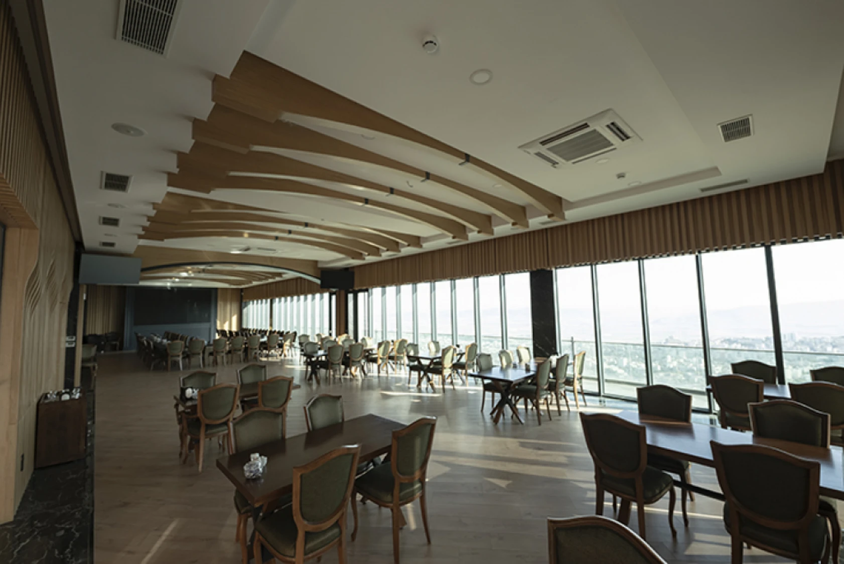 Şehrin yeni turizm tesisi: Şairler Tepesi