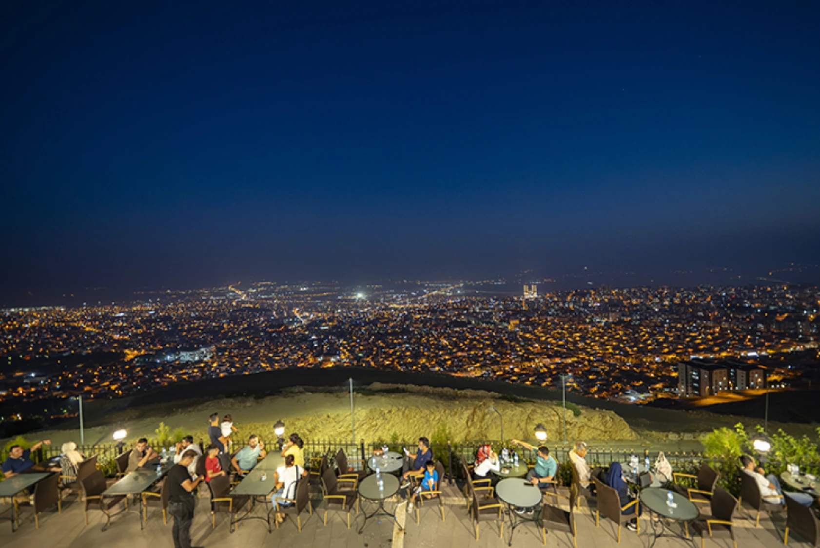 Şehrin yeni turizm tesisi: Şairler Tepesi