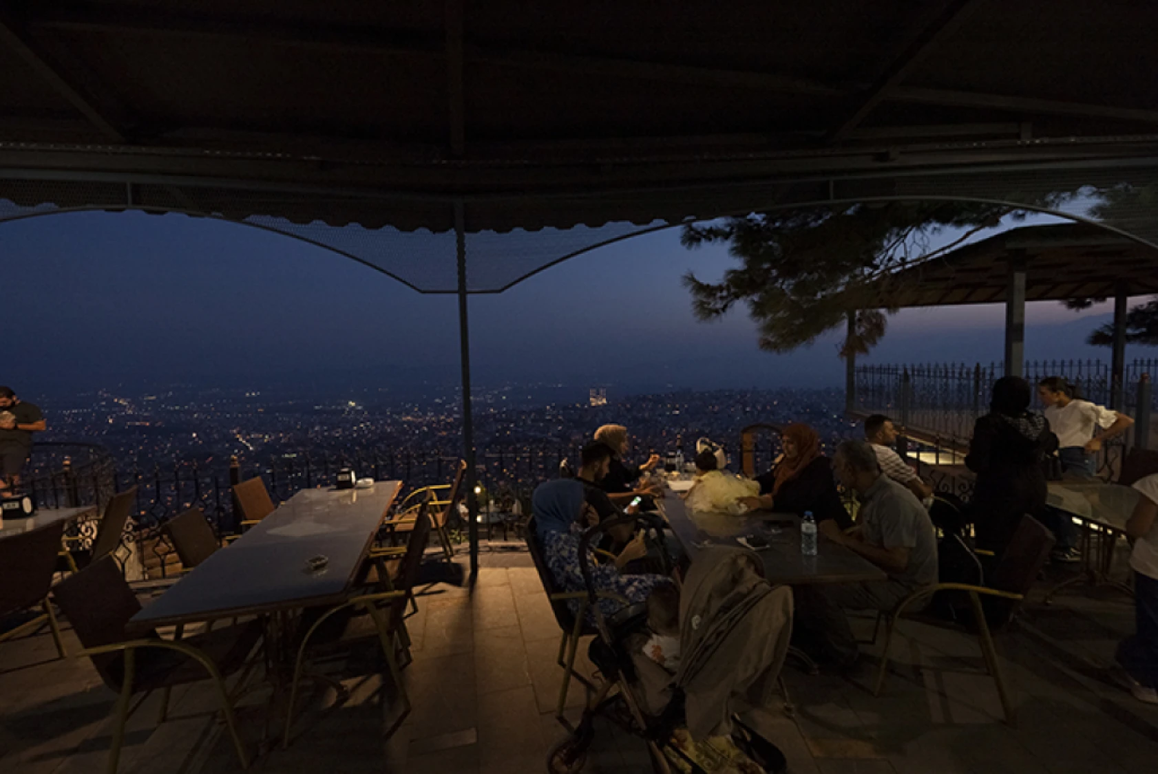 Şehrin yeni turizm tesisi: Şairler Tepesi