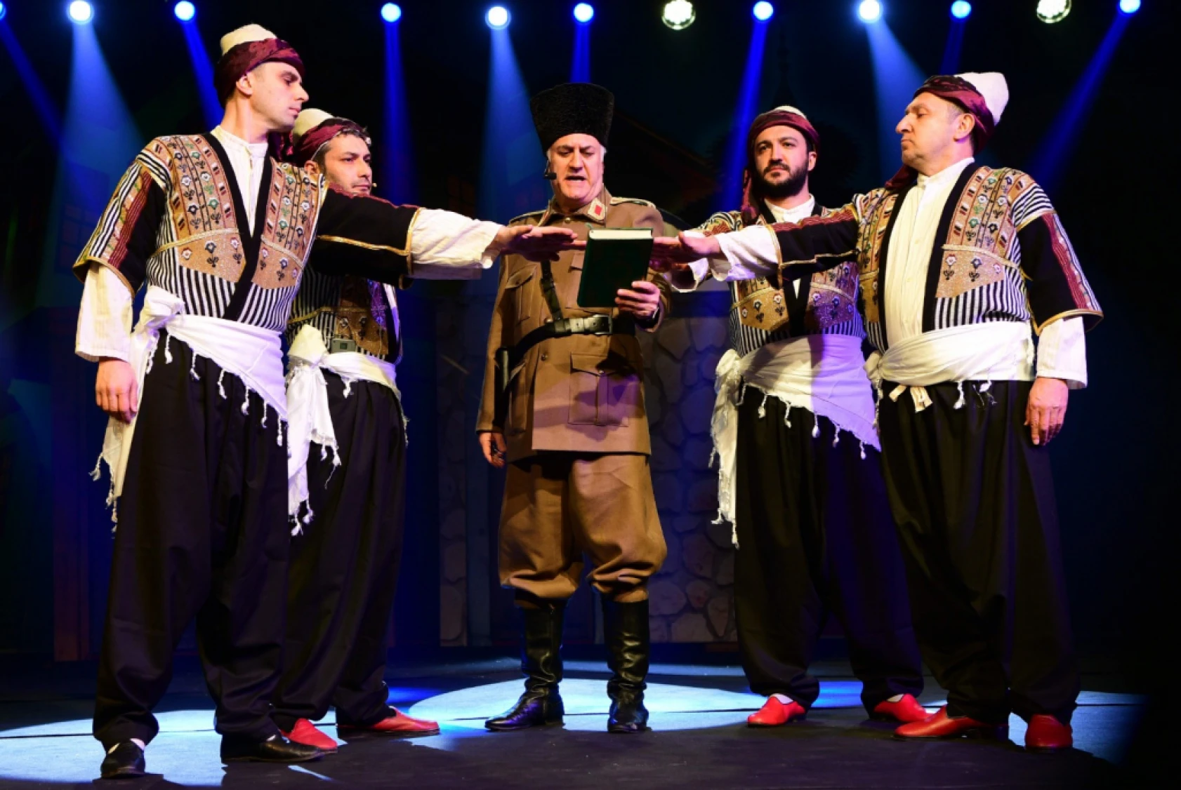 Kıraç konseri ve Tiyatro gösterisi