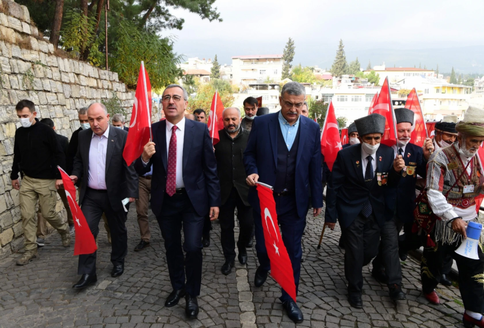 Bayrak Olayının 102'nci yılı