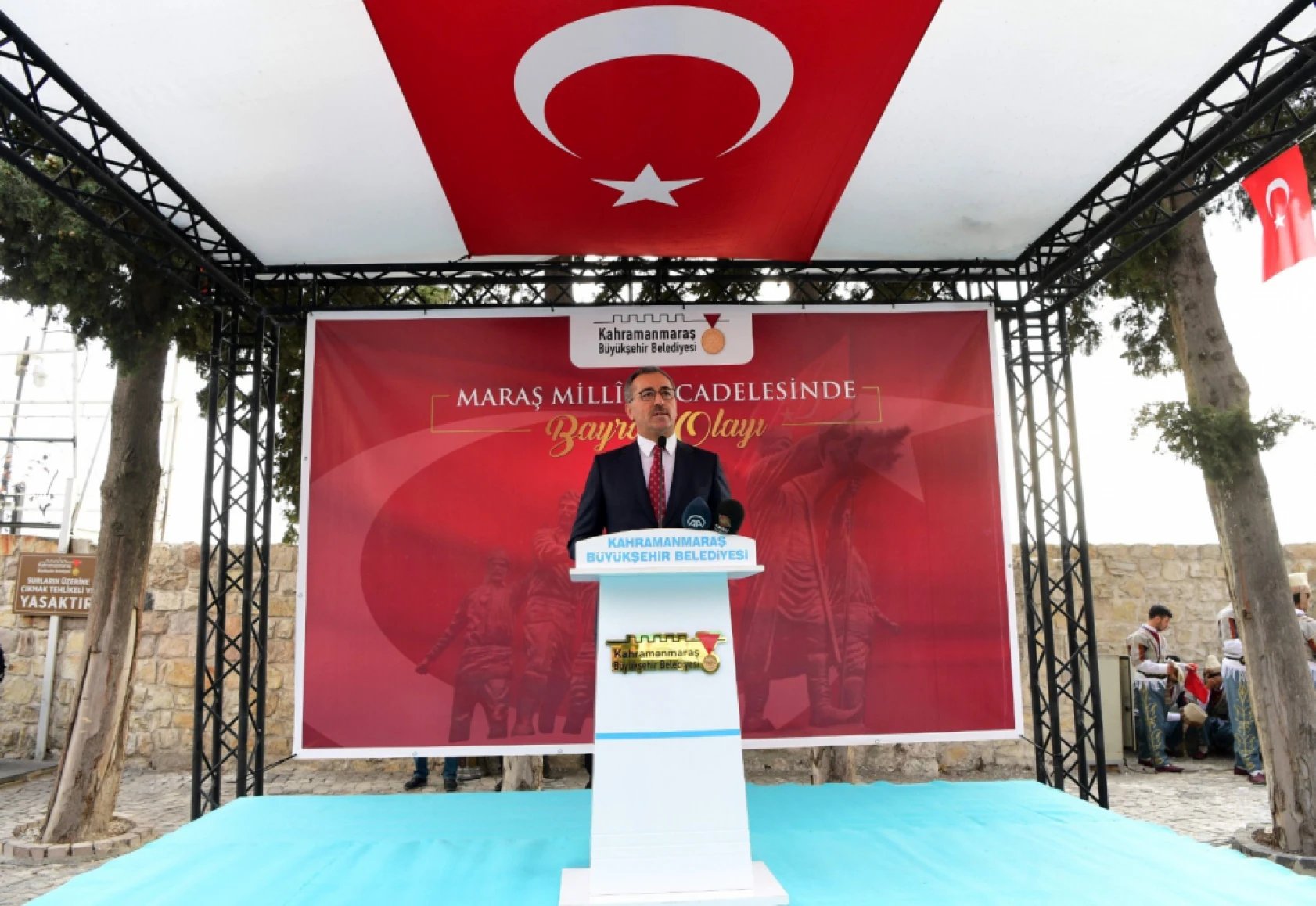 Bayrak Olayının 102'nci yılı