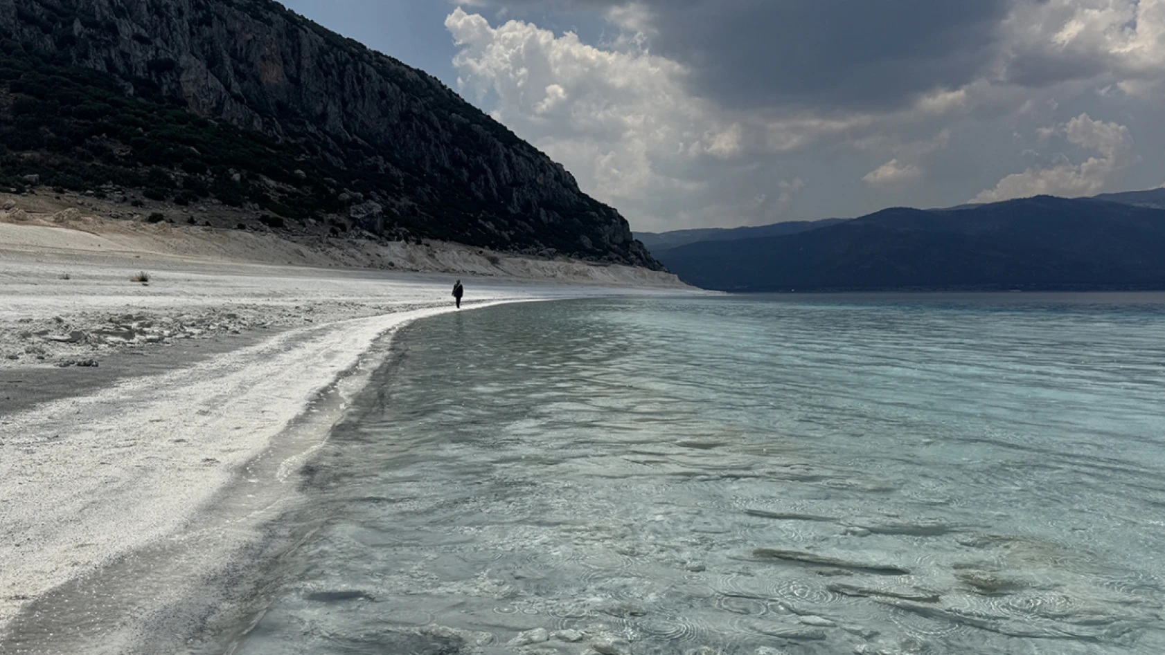 Teke yöresinin kültür başkenti, birçok doğal ve tarihi yapıyı barındırıyor