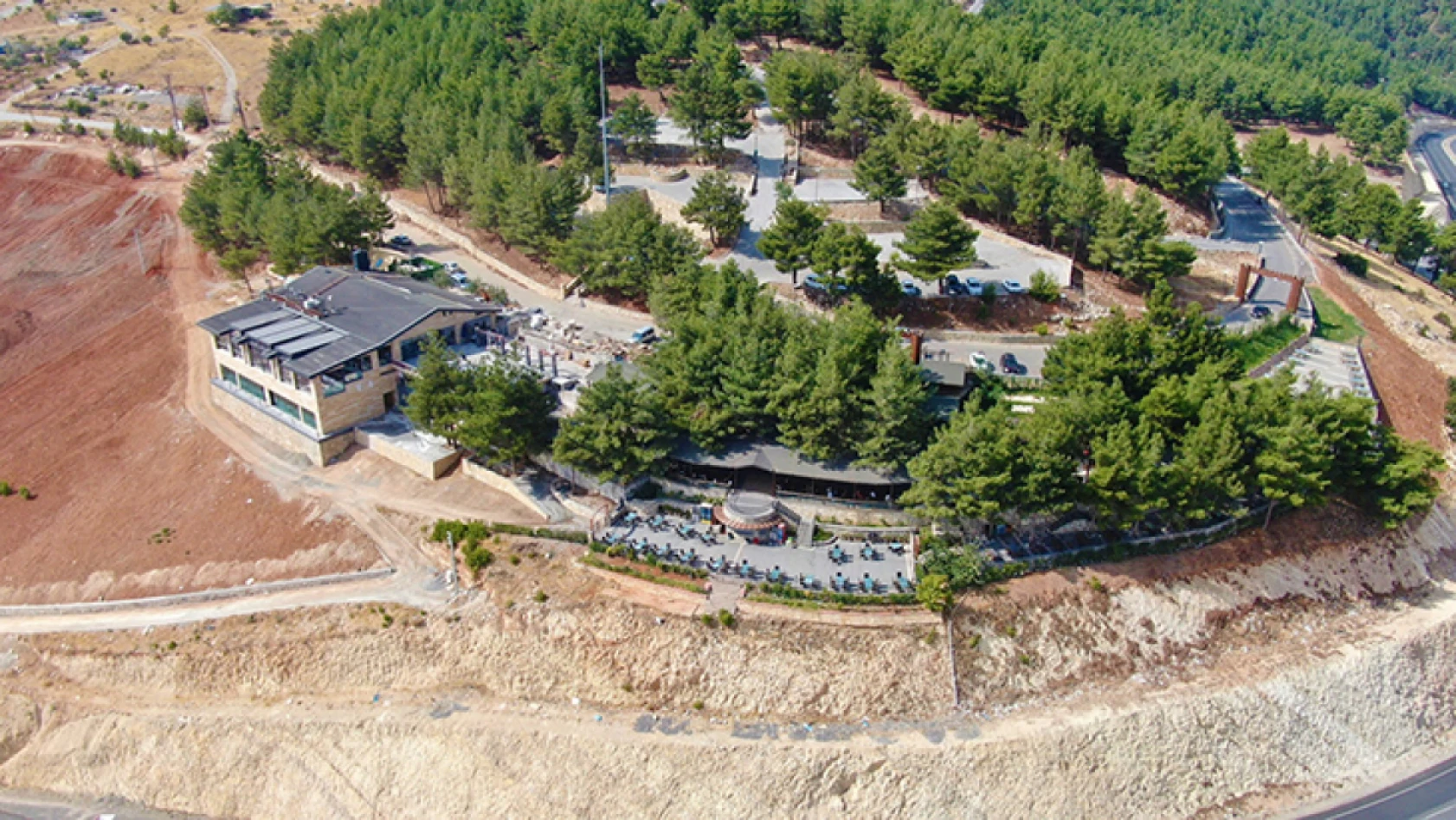 Şehrin yeni turizm tesisi: Şairler Tepesi