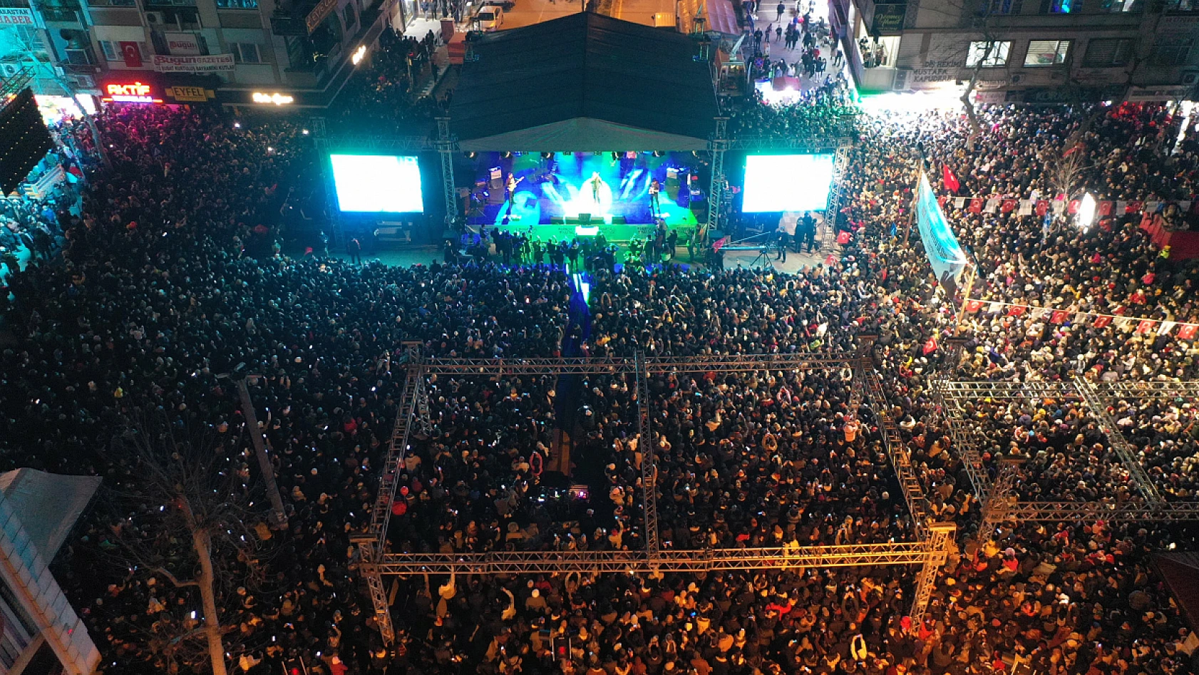 Kıraç konseri ve Tiyatro gösterisi