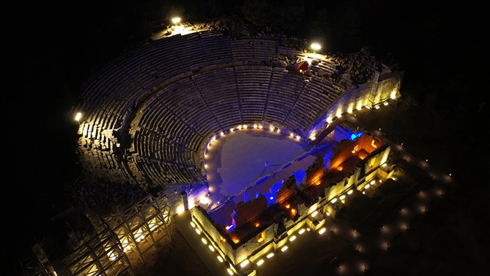 Patara, ziyaretçilerini yıldızların altında tarihi yolculuğa çıkarıyor