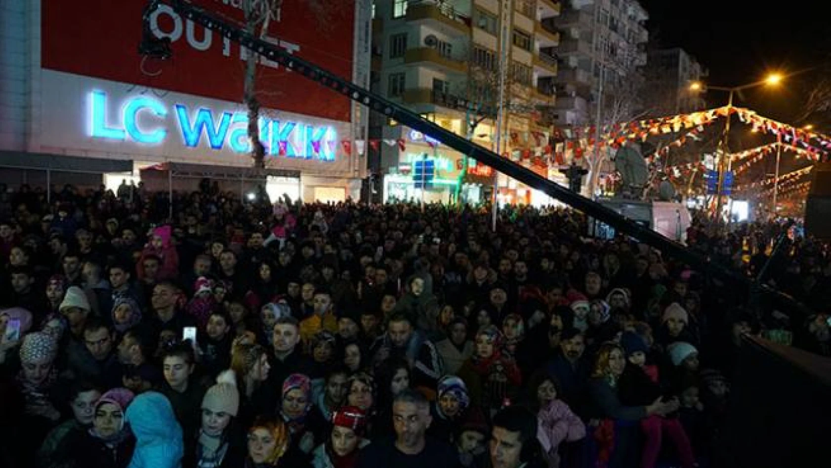 Kahramanmaraş'ta temsili gösterilere yoğun ilgi!