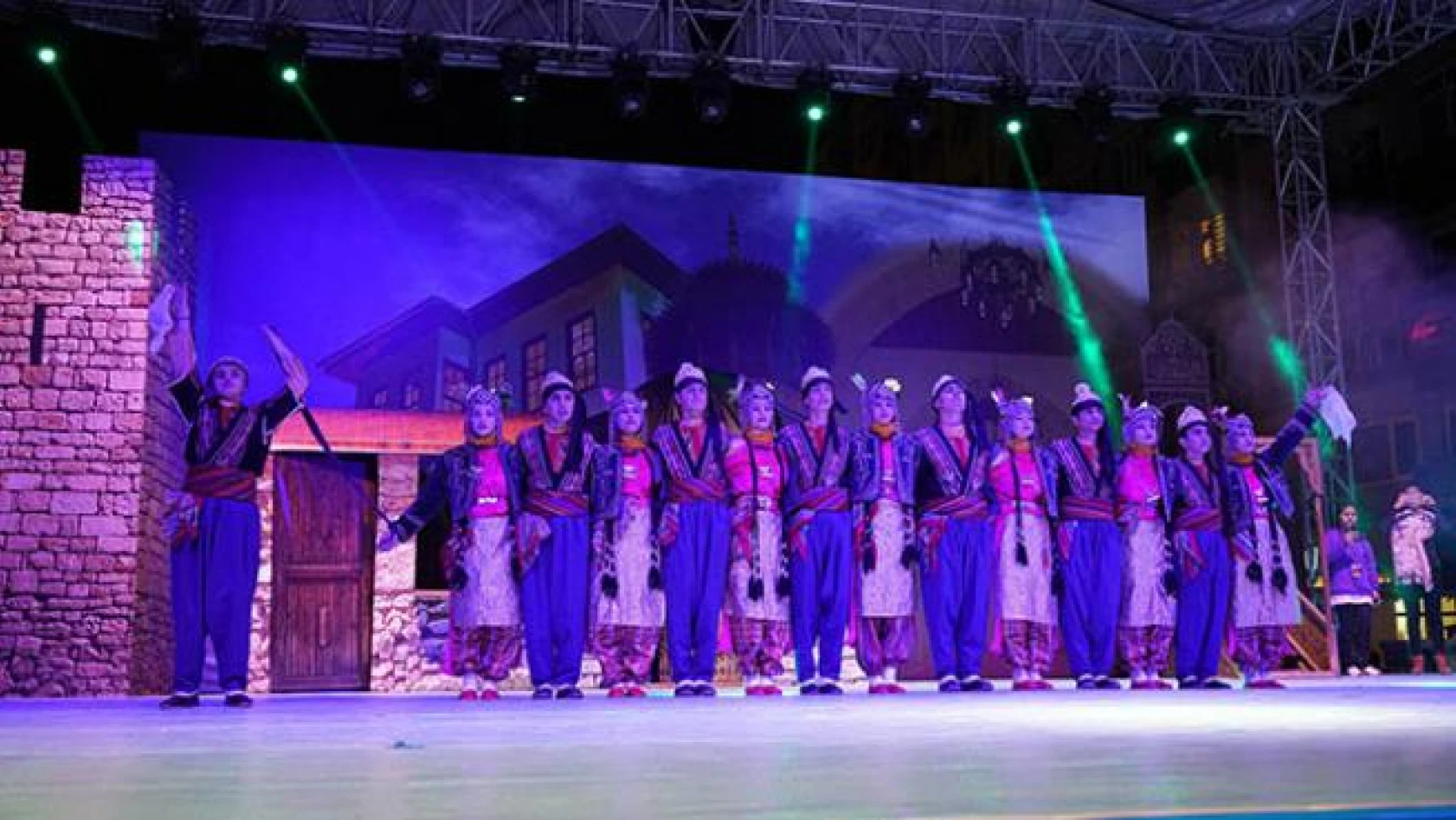 Kahramanmaraş'ta temsili gösterilere yoğun ilgi!