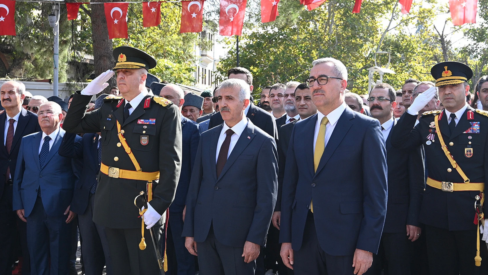 Başkan Güngör, 'Cumhuriyetimizin 100. Yılı kutlu olsun'