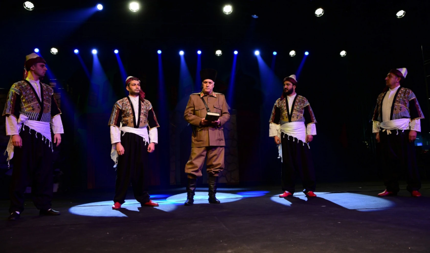 Kıraç konseri ve Tiyatro gösterisi