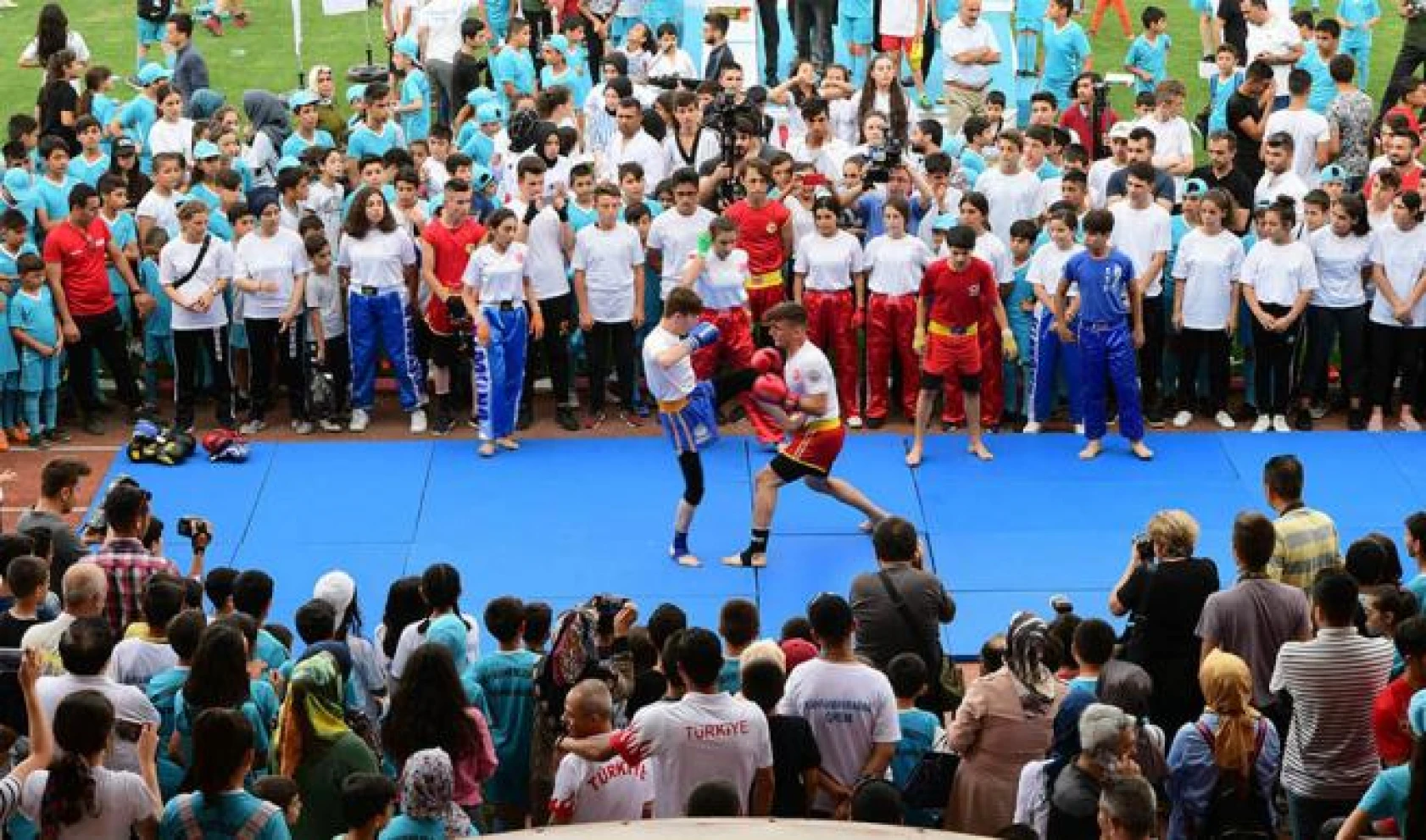 Yaz spor okulu Kahramanmaraş'ta başladı!