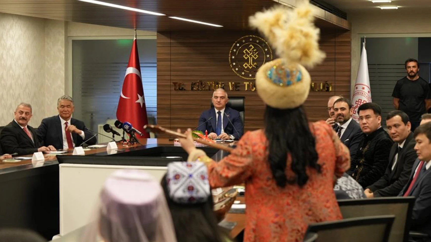 Türk Kültürü Teşkilatından Bakan Ersoy’a ziyaret
