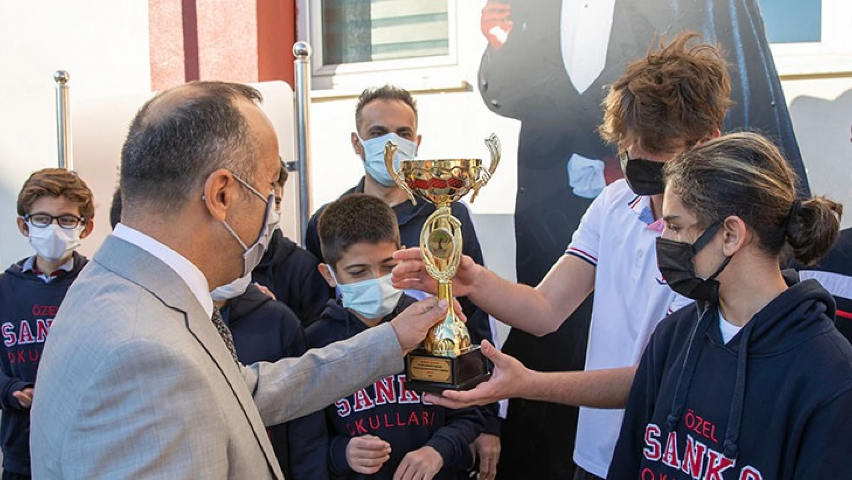 29 Ekim Cumhuriyet Kupası Basketbol Turnuvasının il şampiyonu SANKO Okulları oldu