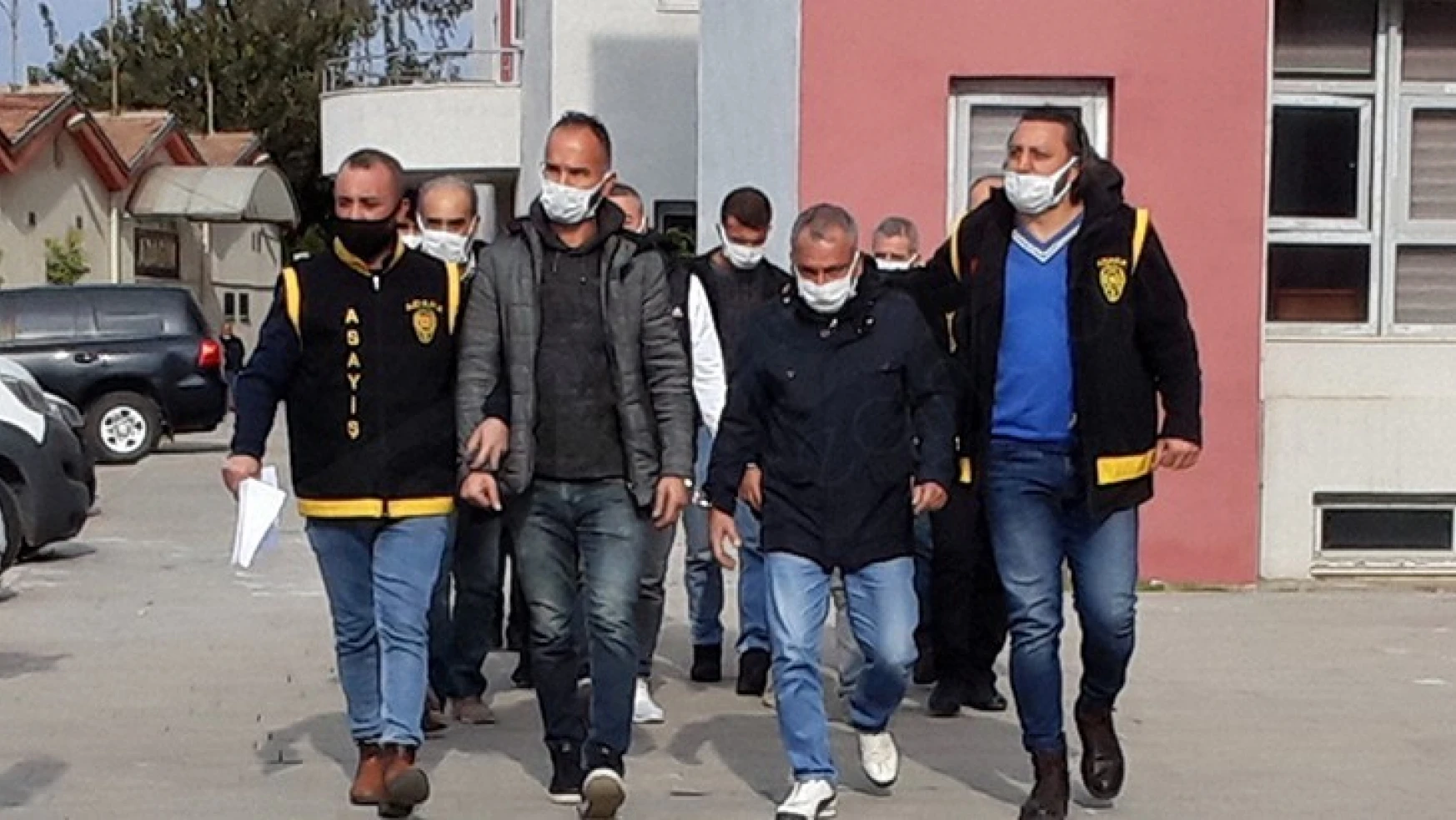 7 firari hükümlü polisin düzenlediği operasyonla yakalandı