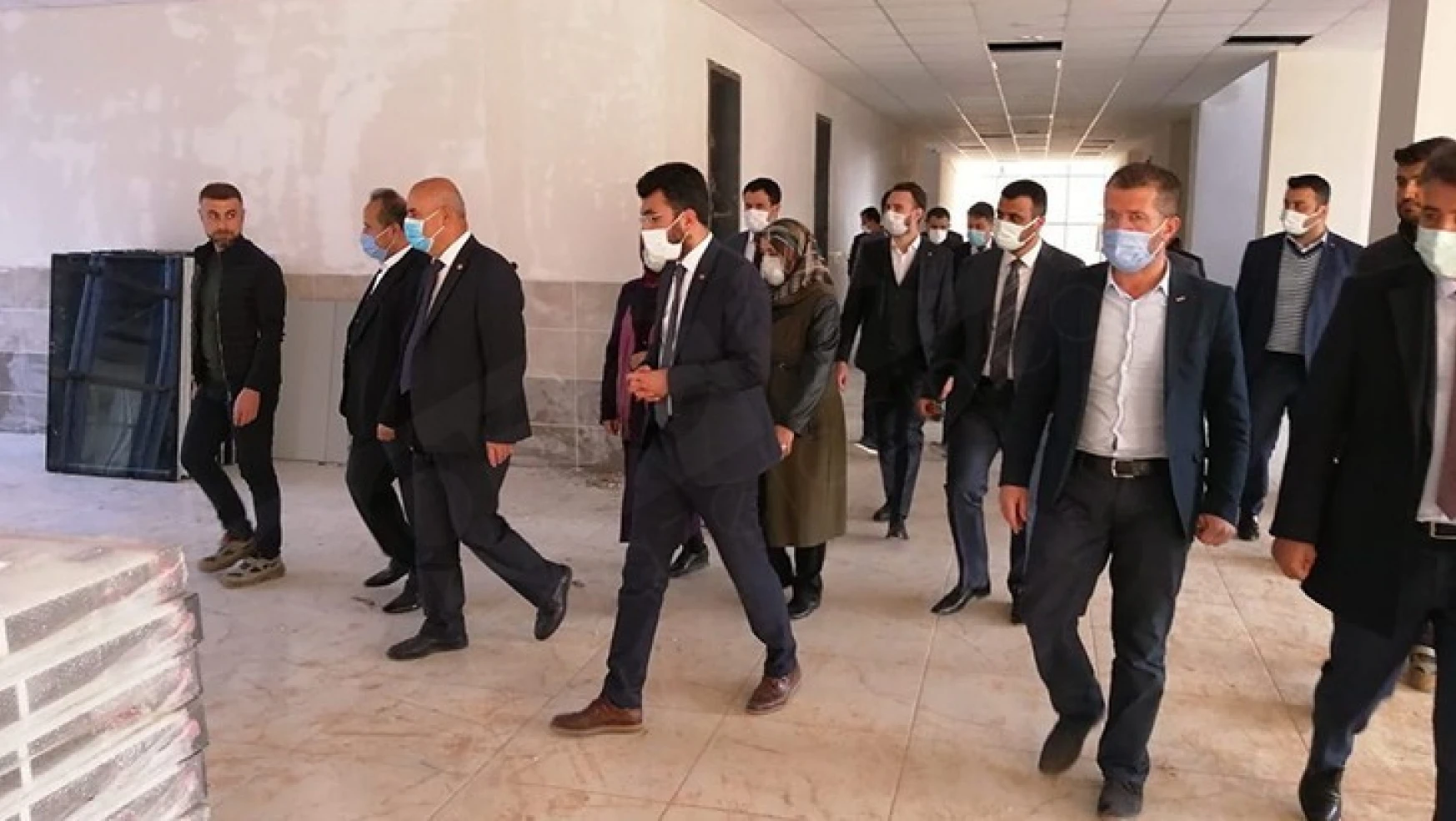 AK Parti Milletvekili Kılıç ve İlçe Başkanı Kara, Anadolu İHL inşaatını inceledi
