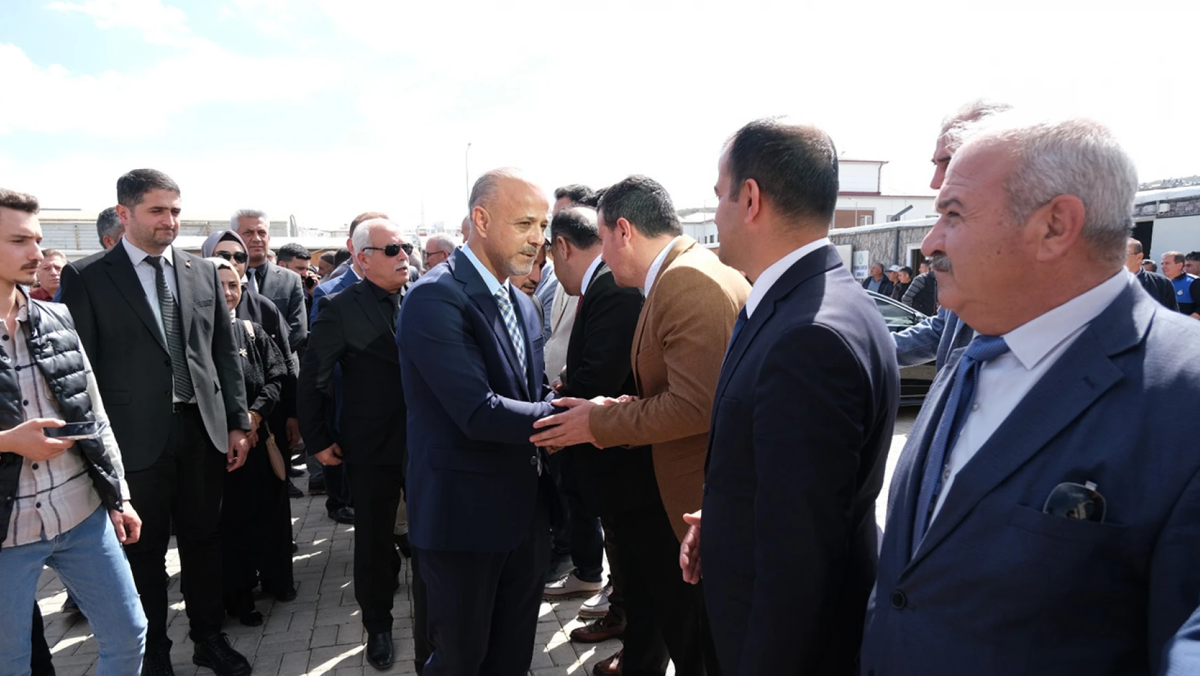 AK Partili Koray Kıraç, Başkanlık görevini devraldı