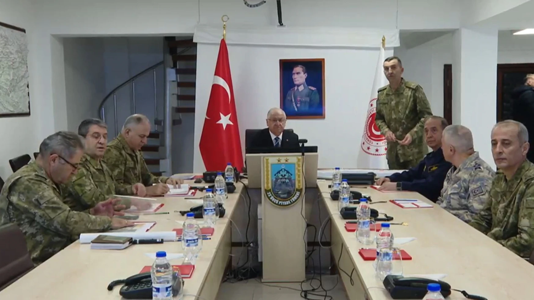 Bakan Güler, 23. Piyade Tümen Komutanlığı'nda operasyonlarla ilgili önemli talimatlar verdi