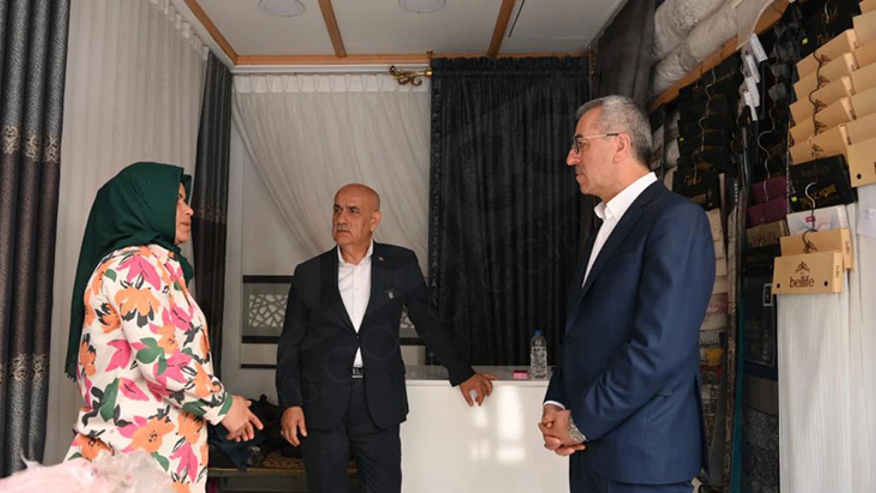 Bakan Kirişci, Başkan Güngör ile esnafları ziyaret etti