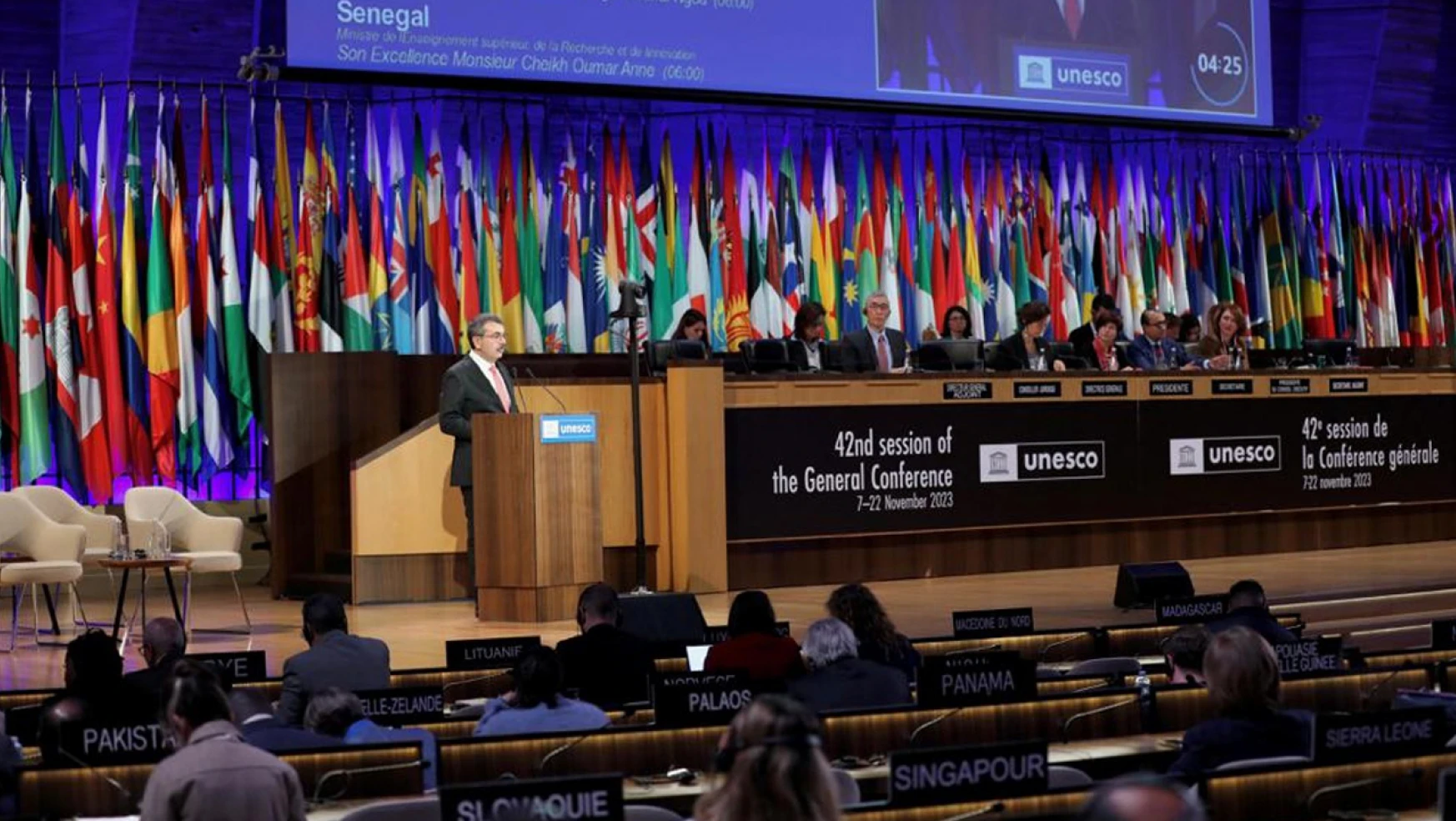 Bakan Tekin, UNESCO Genel Konferansı'nda dünyaya seslendi