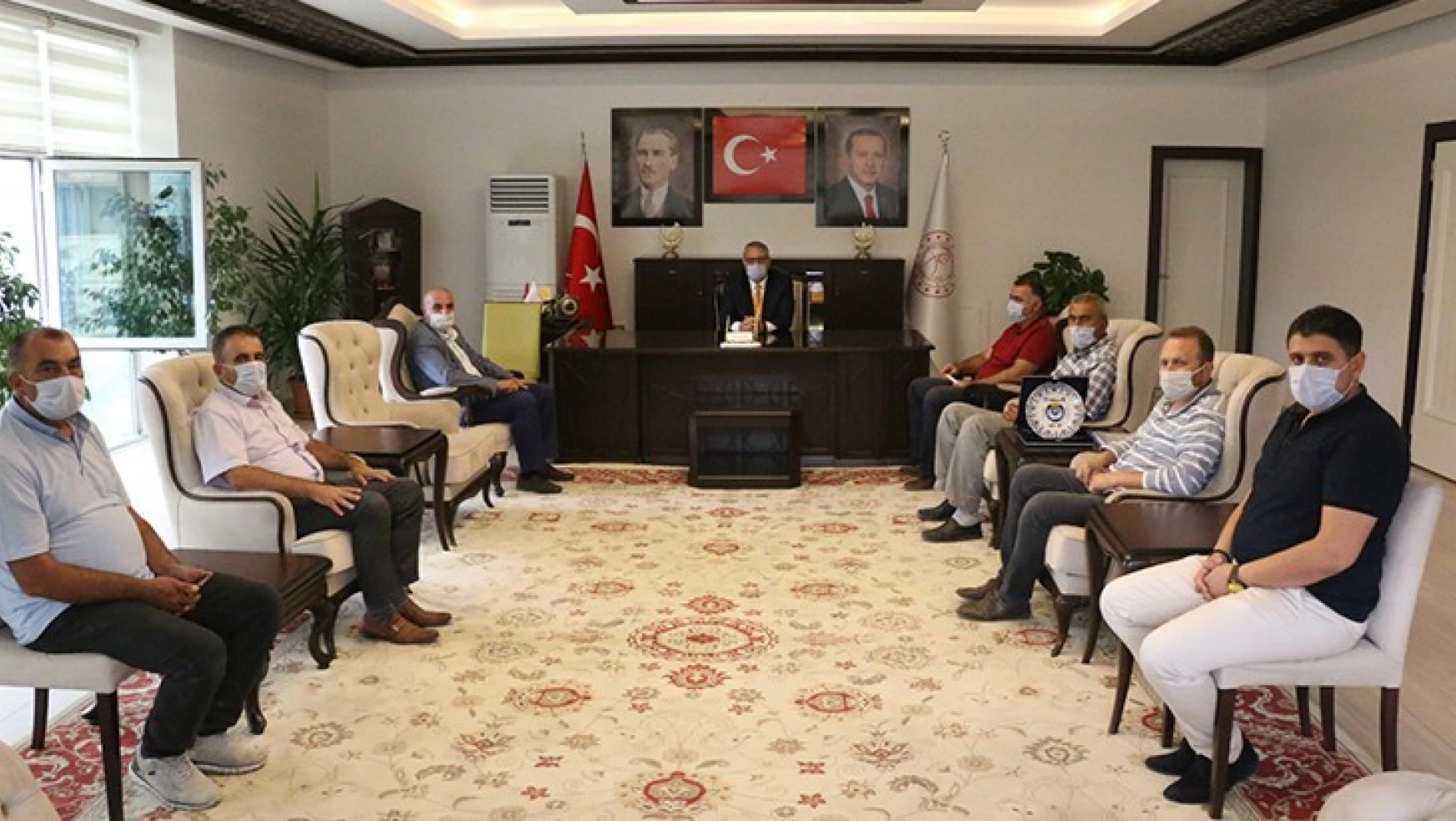 Başkan Çınar'dan Yılmazcan'a ziyaret