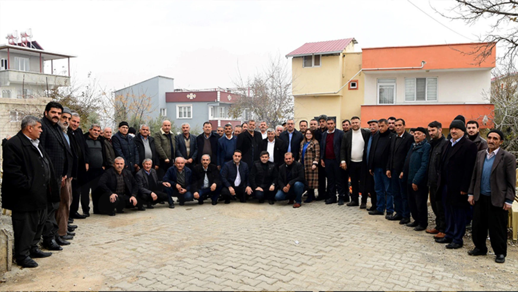 Başkan Güngör, Kavlaklı'da mahalle muhtarlarıyla bir araya geldi
