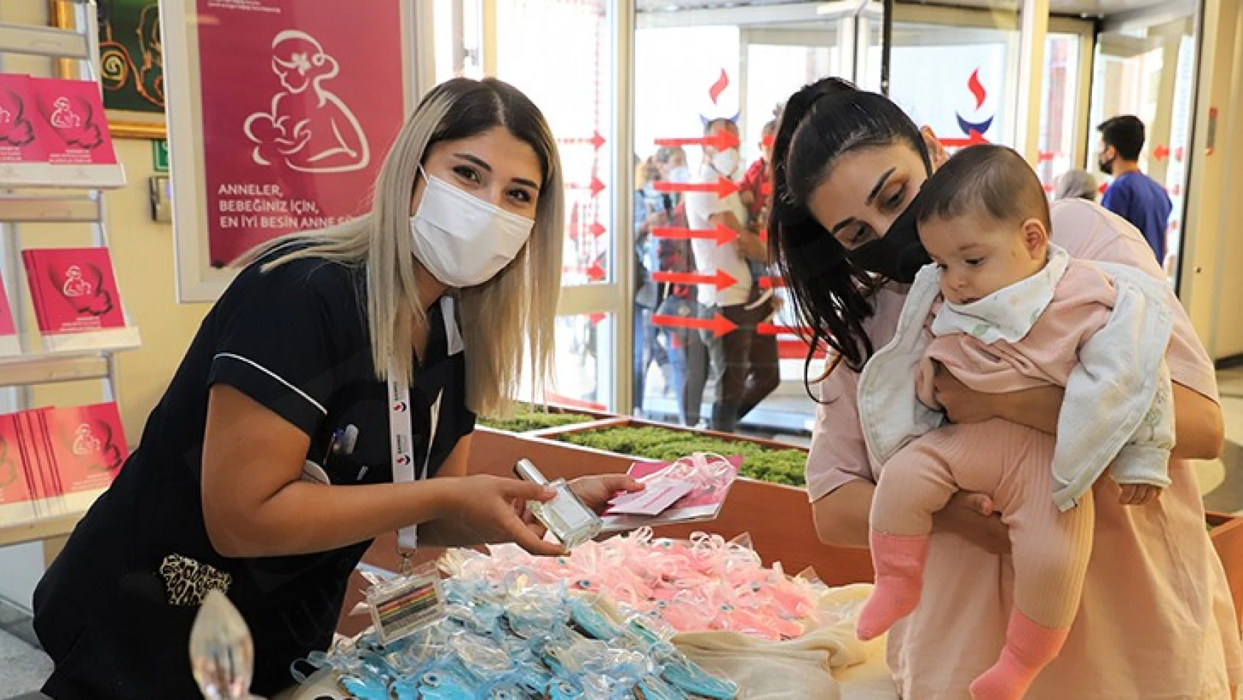 Bebek Dostu Hastanede 'Emzirme Haftası' etkinliği düzenlendi