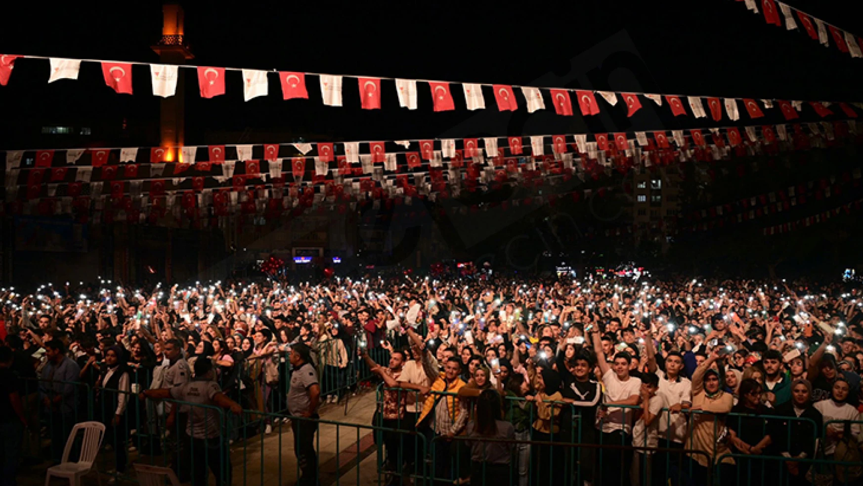 Bengü, Kampüs Fest için Kahramanmaraş'ta