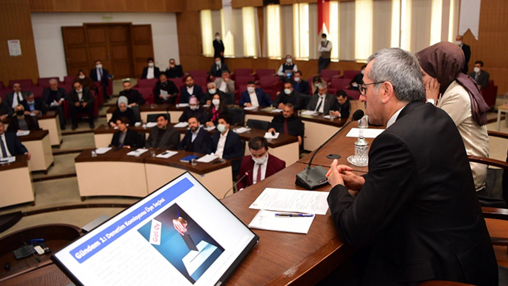 Büyükşehir Belediye Meclisi 2022 yılı ilk toplantısını yaptı