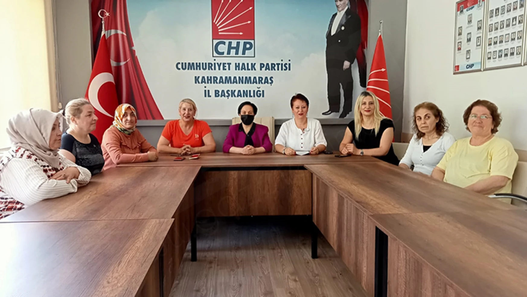 CHP Kadın Kolları 81 ilde ortak açıklama yaptı