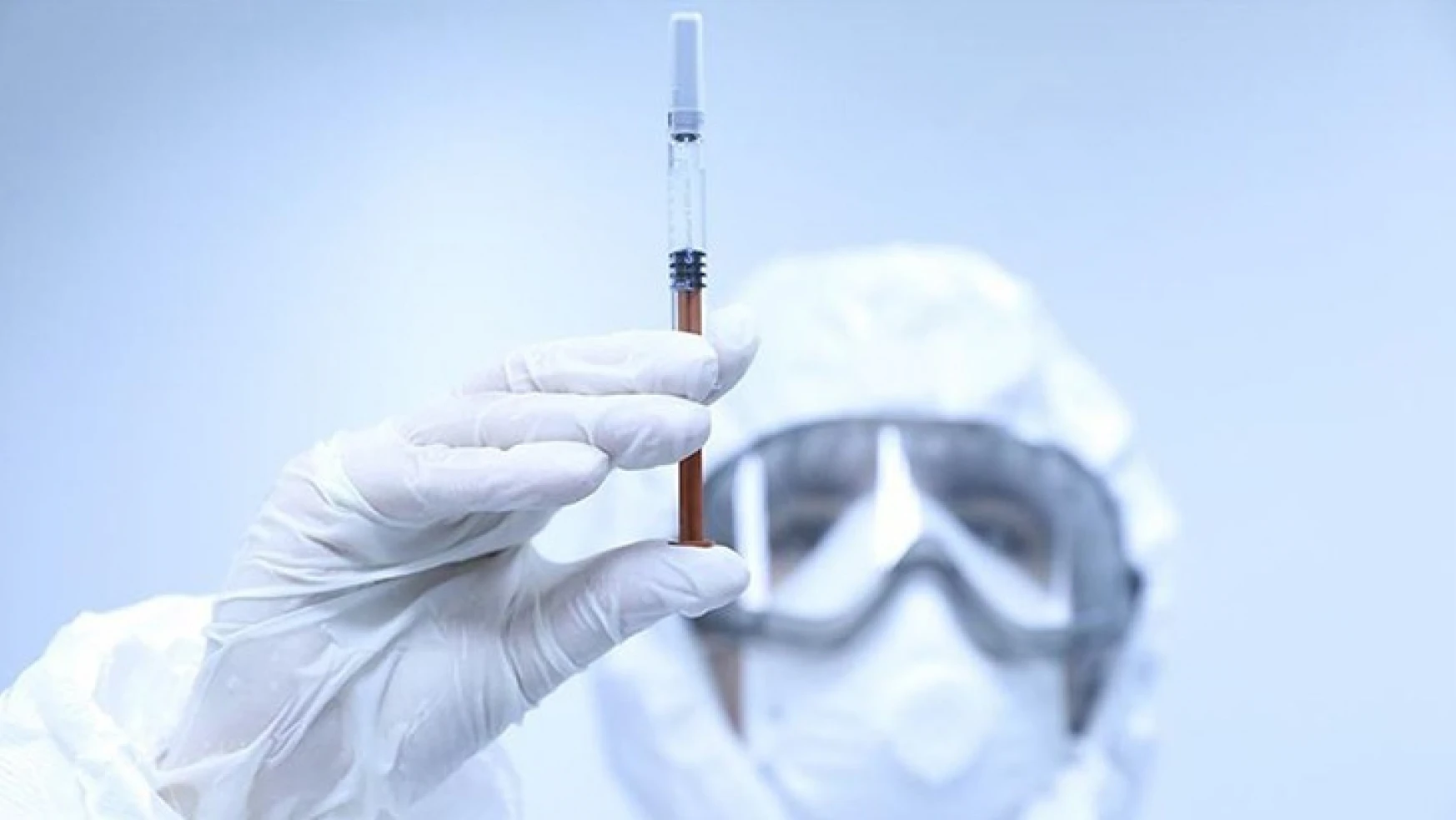 Çin'den getirilen Kovid-19 aşısı gönüllülere uygulanmaya başlandı