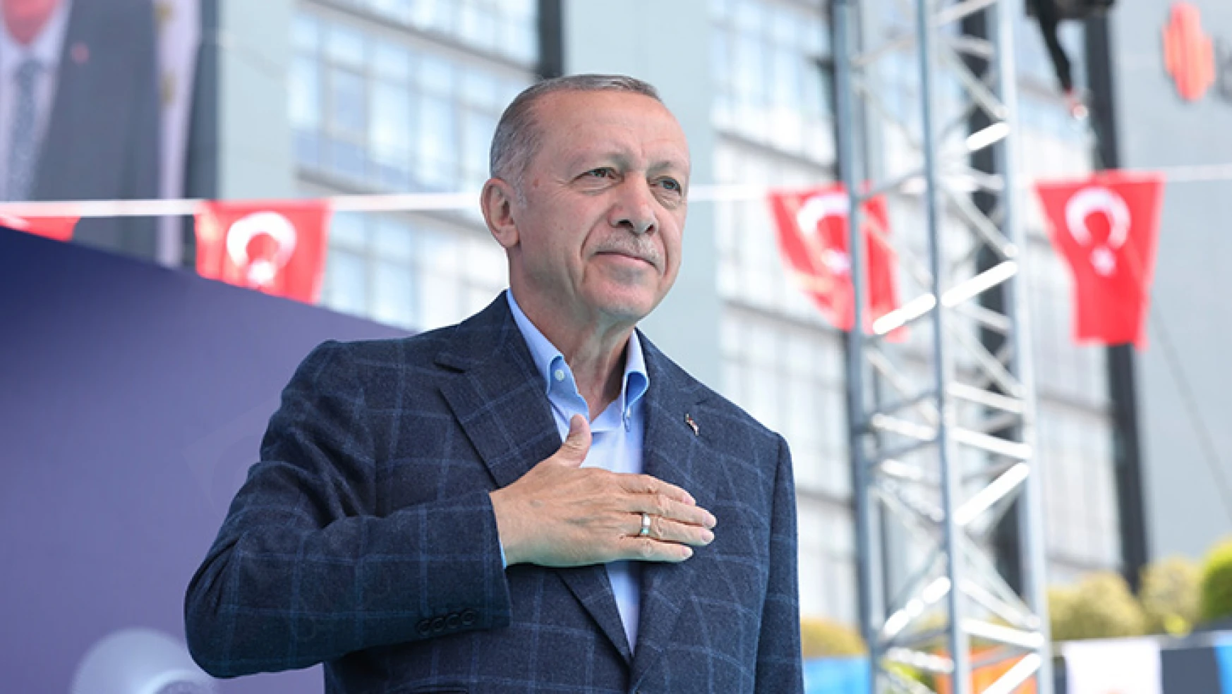 Cumhurbaşkanı Erdoğan, depremzedelere yapılan saldırıları sert tepki