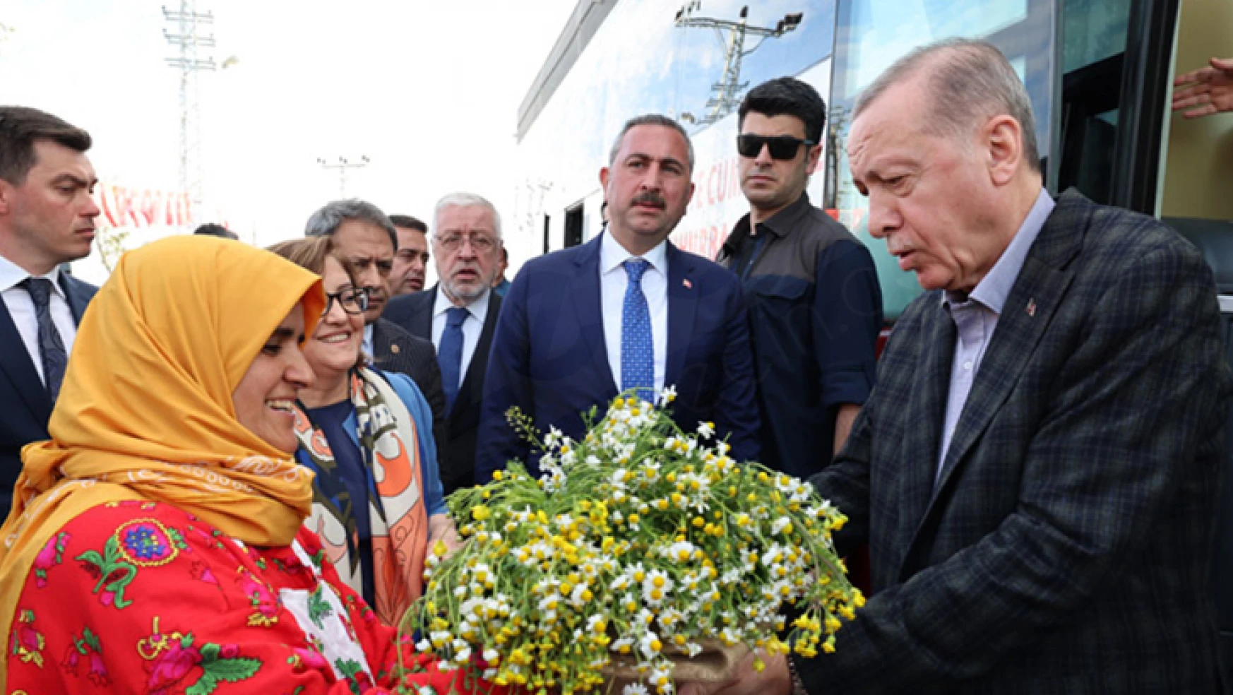 Cumhurbaşkanı Erdoğan, Kahramanmaraş ve Nurdağı'nda Köy Evlerini teslim etti
