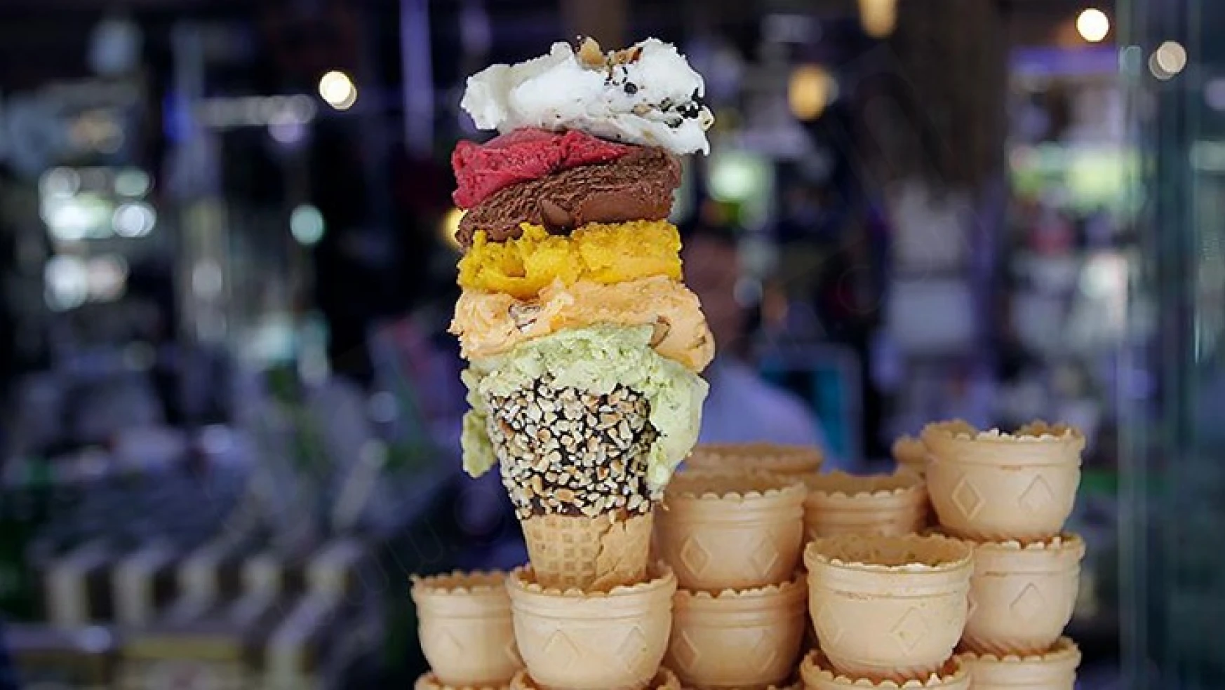 Dondurma üreticisi firma 15 ülkede ağızları tatlandırıyor