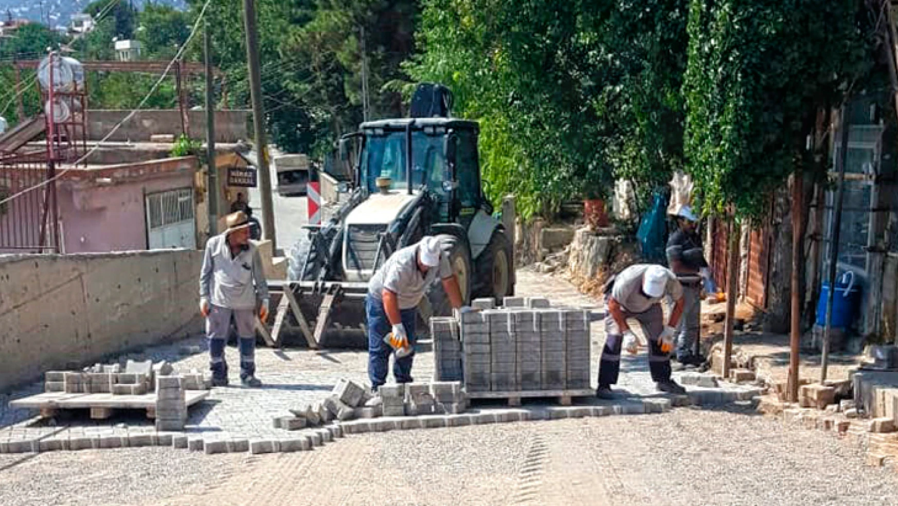 Dulkadiroğlu'nun kırsal mahallelerinde ulaşım ağı güçleniyor
