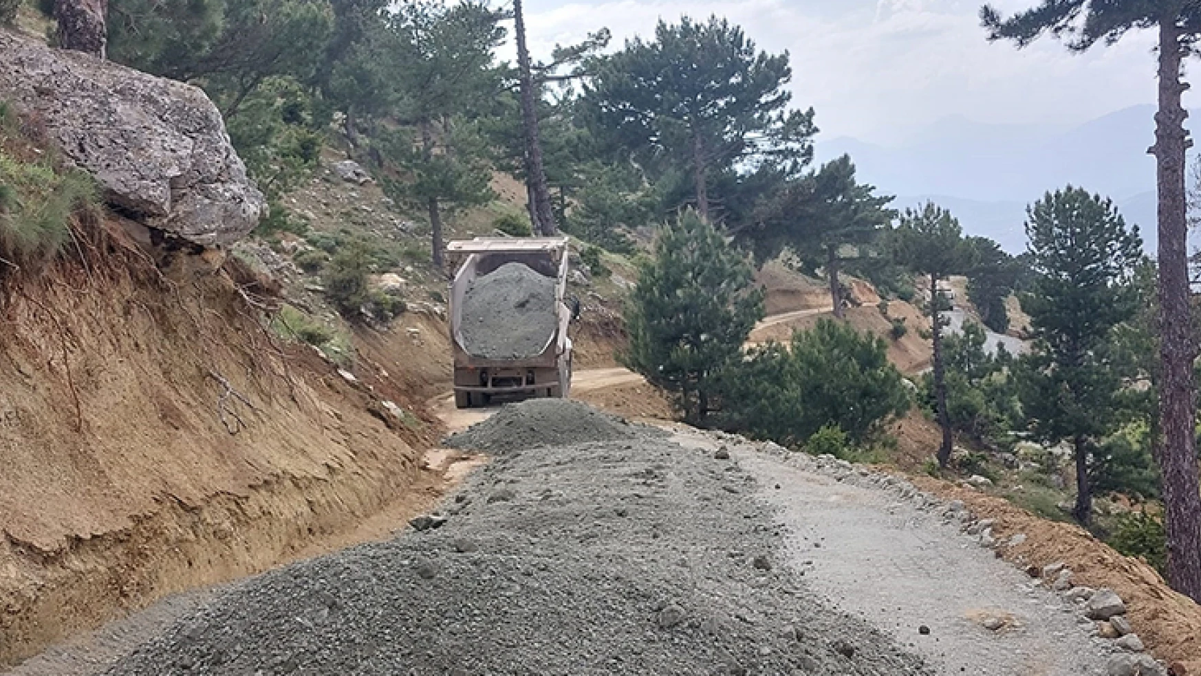 Dulkadiroğlu'nun kırsal mahallelerinde çalışmalar sürdürülüyor