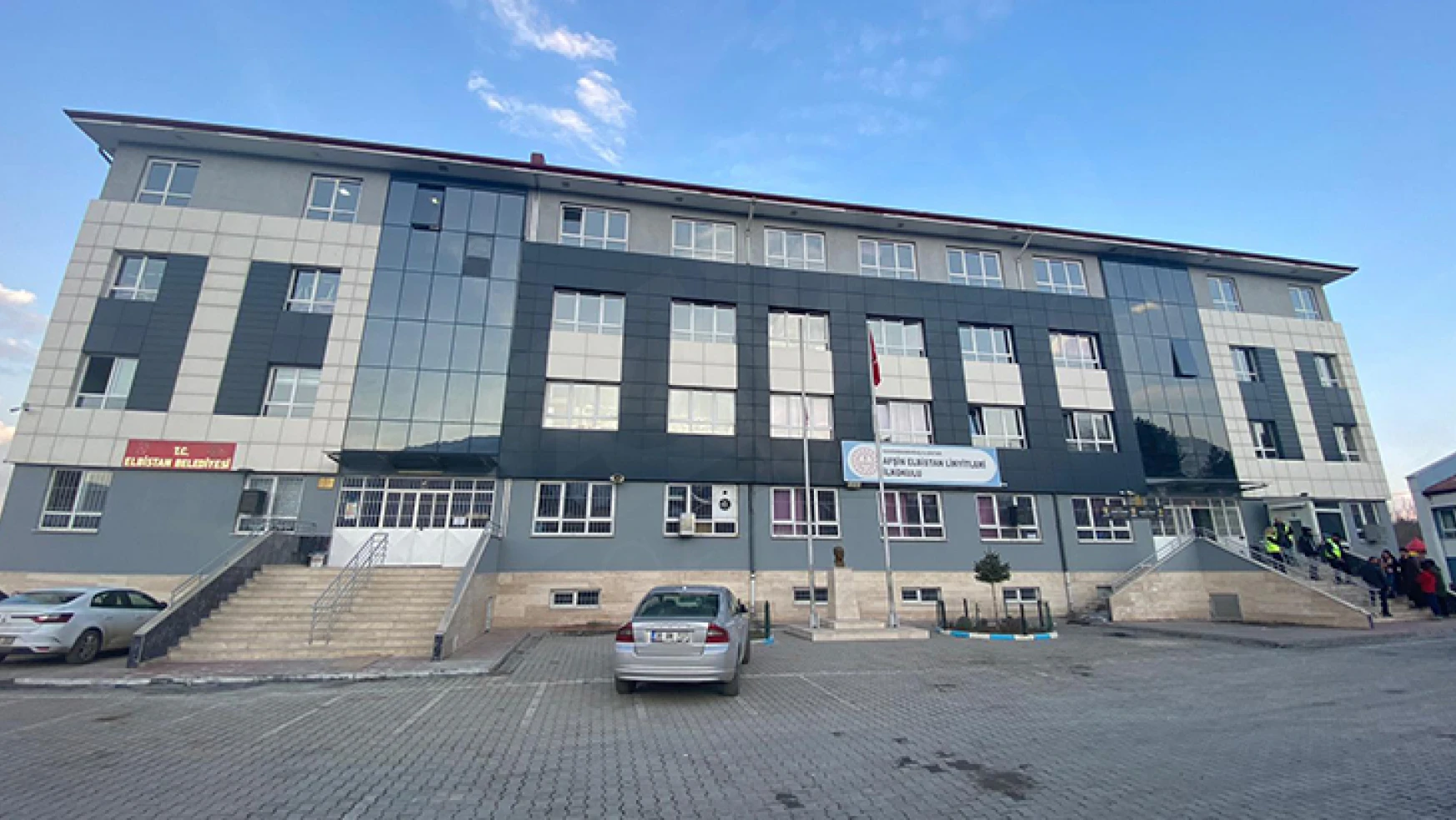 Elbistan Belediyesi, AEL İlkokulu'na taşındı