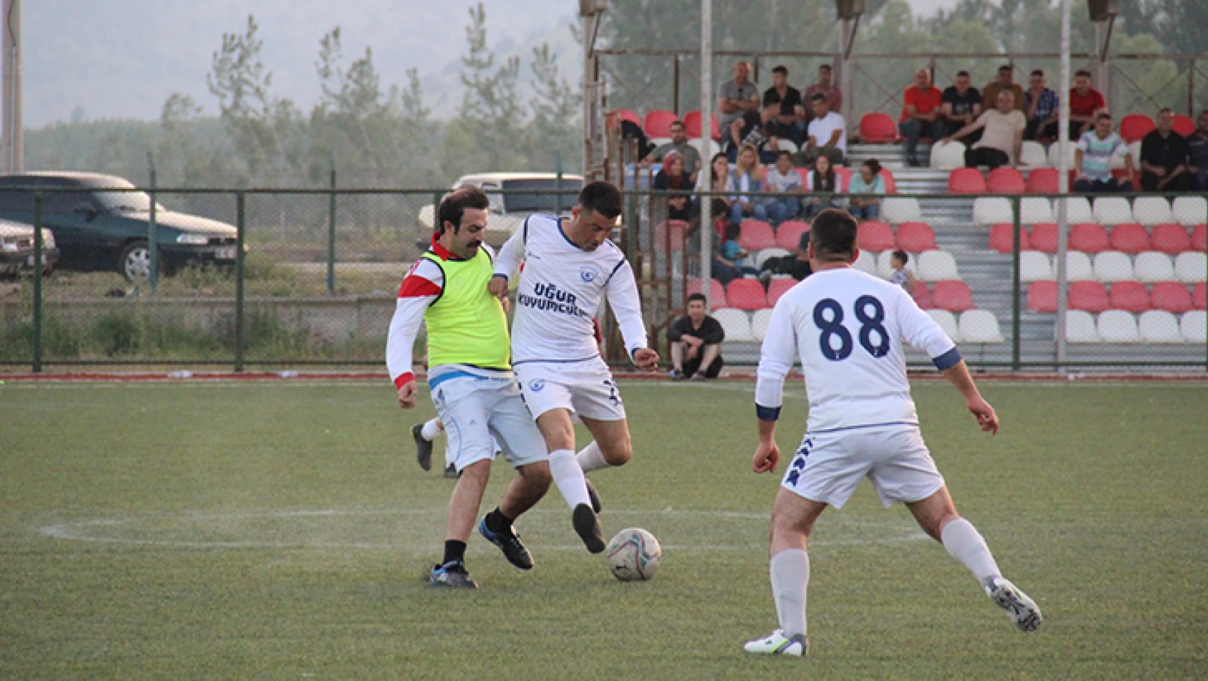 Göksun'da kurumlararası futbol turnuvası başladı