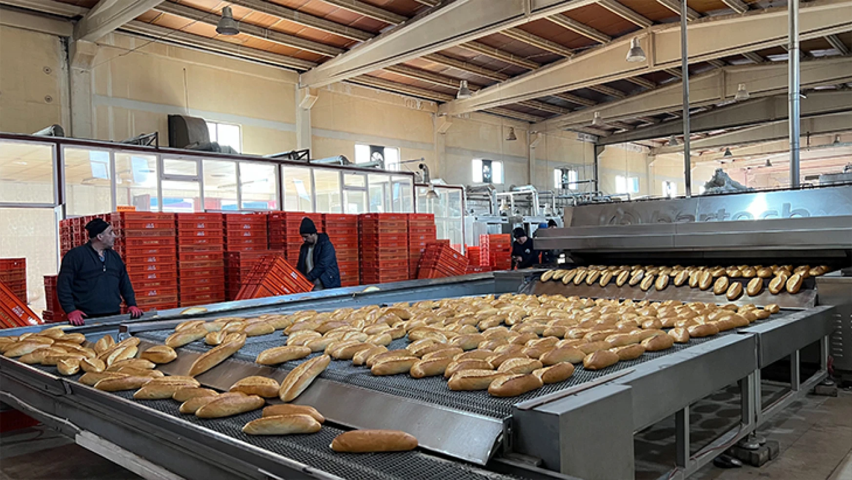 Günlük 40 bin ekmek için düğmeye basıldı