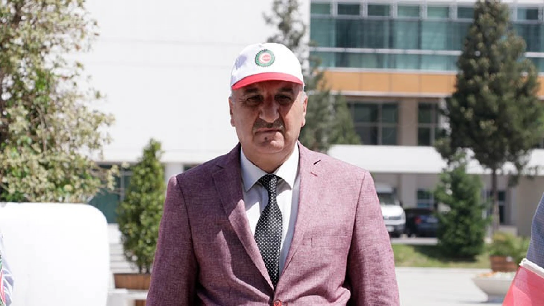 Hak-İş İl Başkanı Çınar'dan 1 Mayıs açıklaması