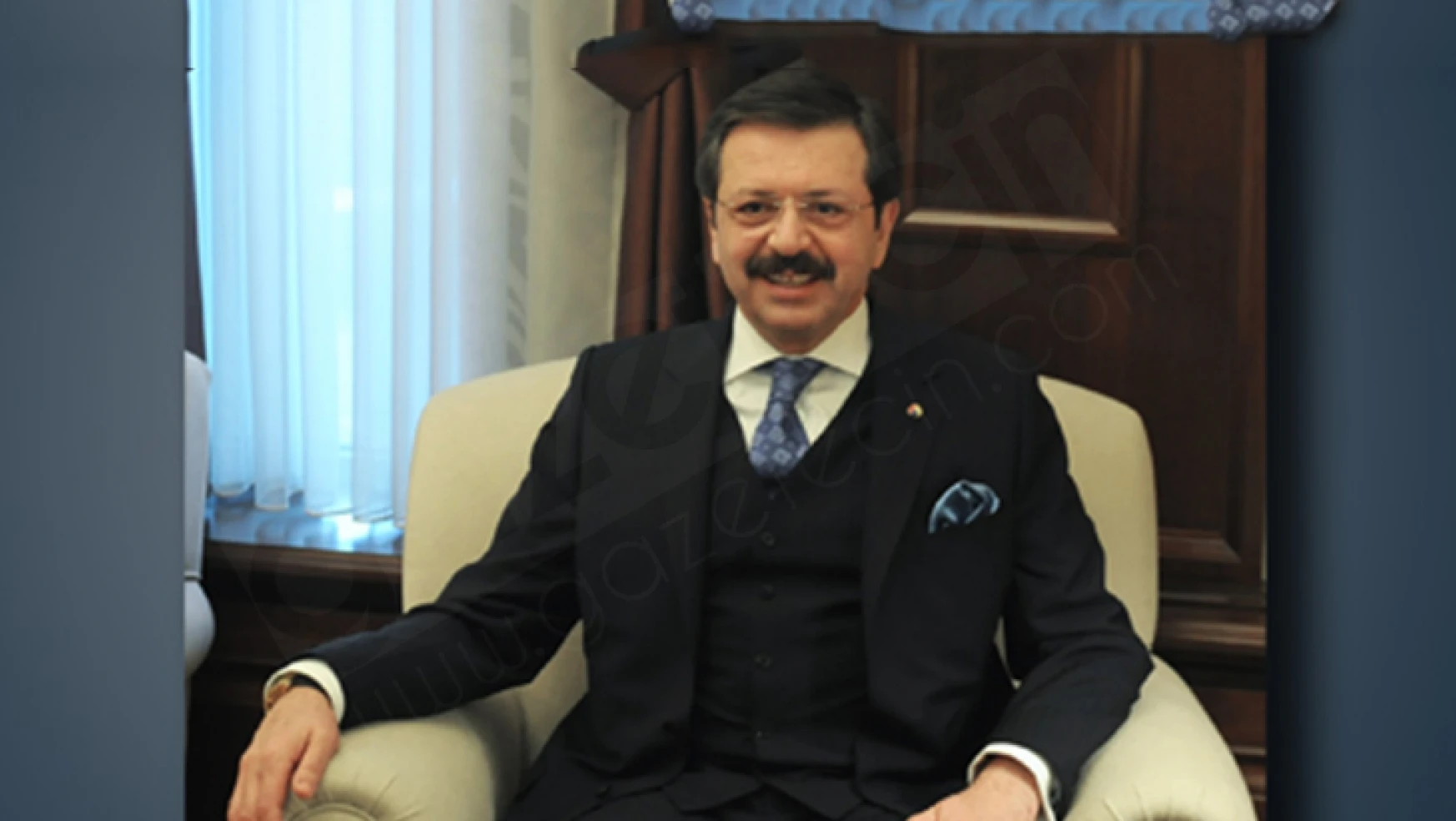 Hisarcıklıoğlu: Türk iş dünyası adına, bayramının İslam âlemine huzur getirmesini diliyorum