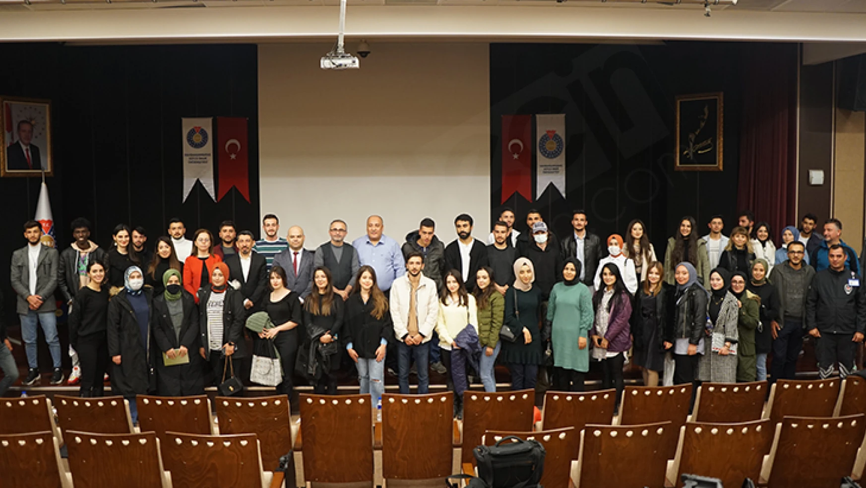 İş İnsanı Dr. Fatih Mehmet Ceyhan, tecrübelerini öğrencileriyle paylaştı