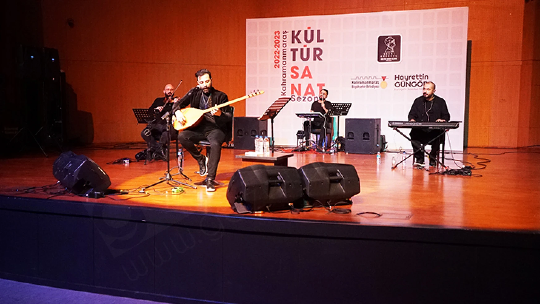 İsmail Altunsaray'dan muhteşem konser