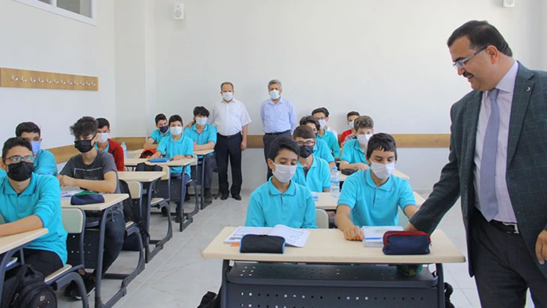 Kahramanmaraş Anadolu İmam Hatip Lisesi Fen ve Sosyal Bilimler Proje Okulu yenilendi