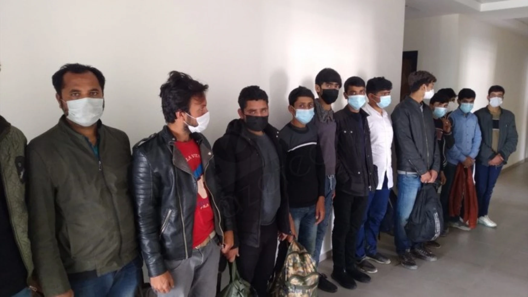 Kahramanmaraş'ta 13 yabancı uyruklu kişi yakalandı