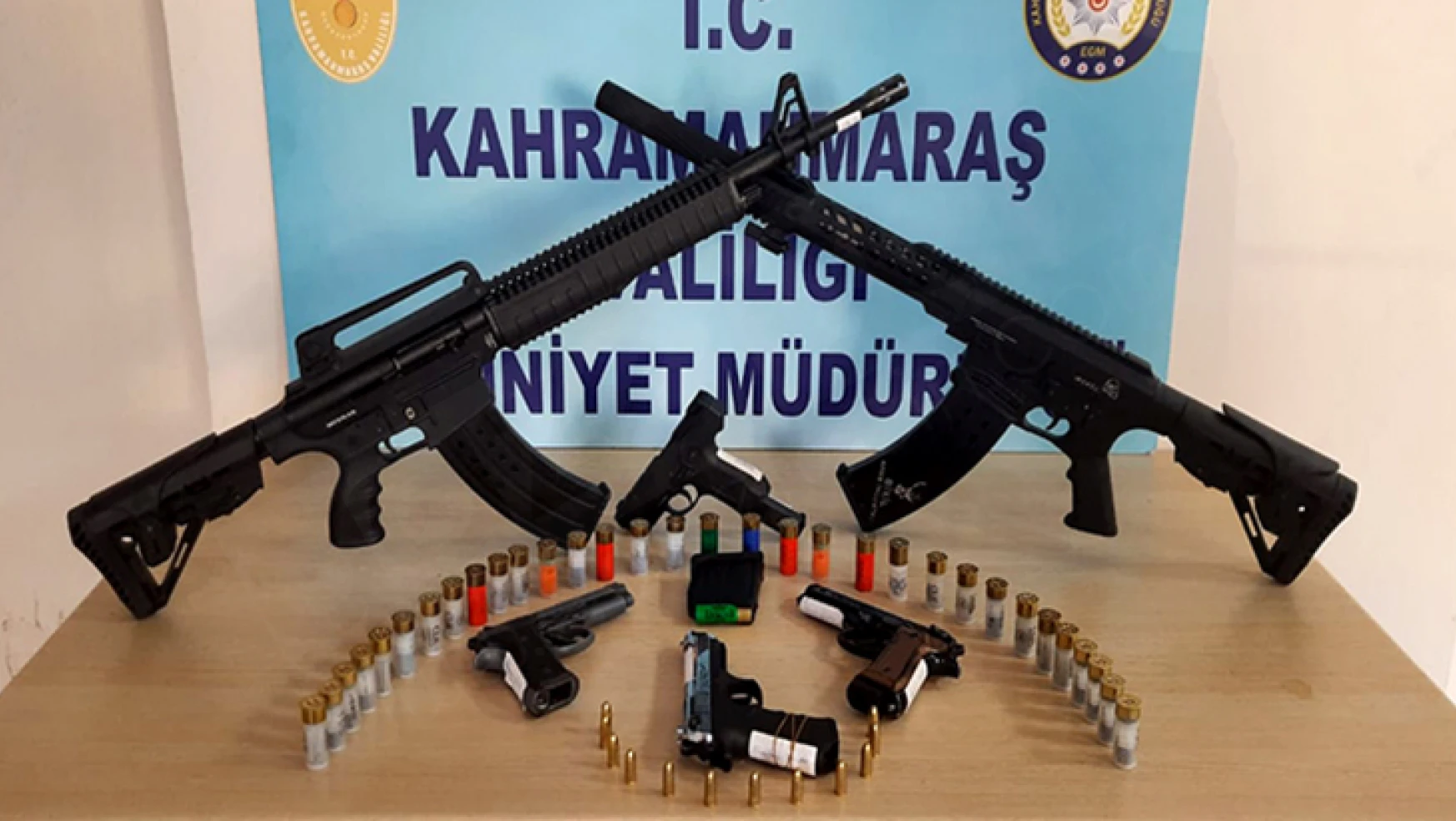 Kahramanmaraş'ta 4 maganda 15 kişide silah ele geçirildi