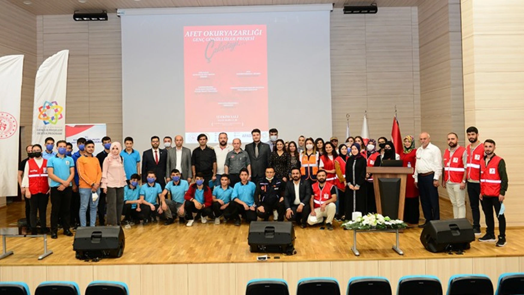 Kahramanmaraş'ta afet okuryazarlığı genç gönüllüler projesi çalıştayı gerçekleştirildi