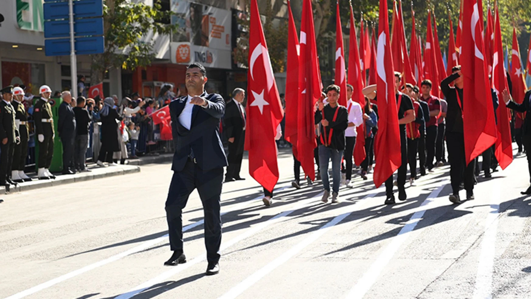 Kahramanmaraş'ta Cumhuriyet'in 99. Yılı coşkuyla kutlandı
